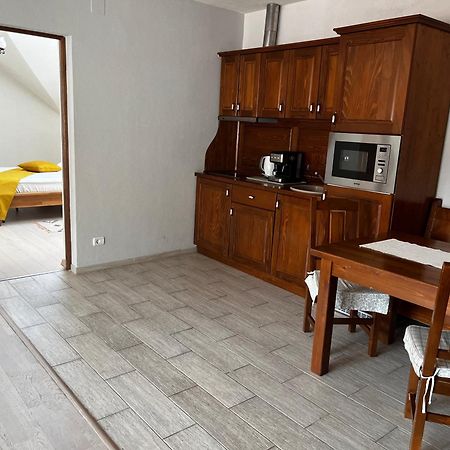 Cozy Apartment Brașov Exterior foto